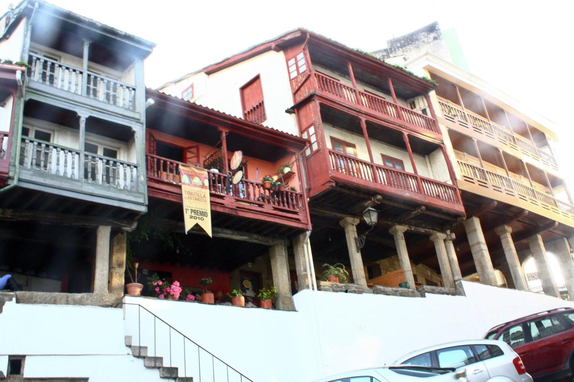 Hotel Garelos Betanzos Exterior photo